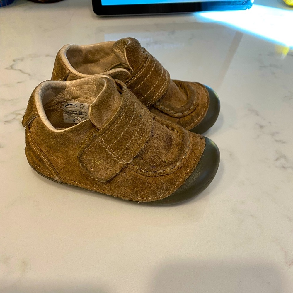 Stride Right Chukkas